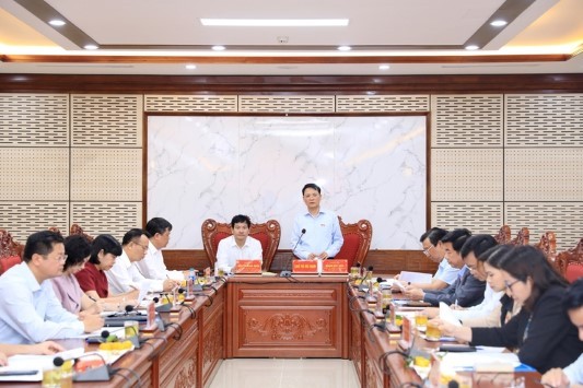 Giám sát công tác quy hoạch, quản lý đất đai, trật tự xây dựng khu vực bãi sông, ngoài đê trên địa bàn huyện Phúc Thọ