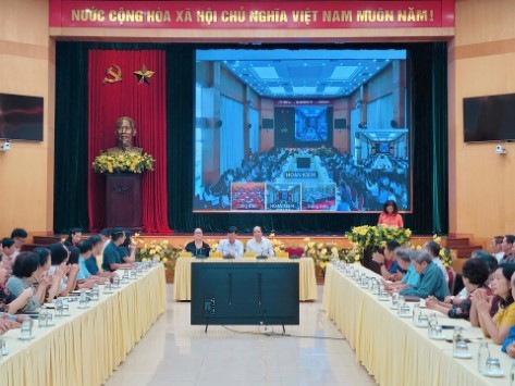 Đại biểu Quốc hội thành phố Hà Nội tiếp xúc cử tri quận Hoàn Kiếm