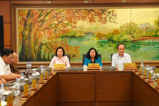 Quốc hội thảo luận về chủ trương đầu tư dự án đường sắt tốc độ cao trên trục Bắc - Nam