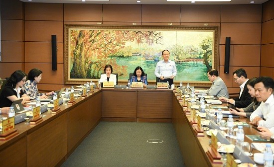 Quốc hội thảo luận tổ về việc thành lập thành phố Huế trực thuộc Trung ương 