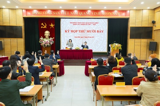 Kỳ họp thứ mười bảy HĐND quận Hoàn Kiếm khóa XX