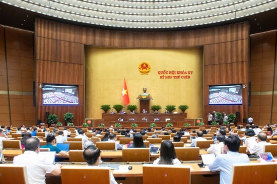 Quốc hội thảo luận về Dự thảo Nghị quyết sửa đổi, bổ sung một số điều của Hiến pháp năm 2013